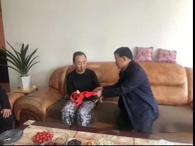 AGGAME种业领导看望慰问公司老干部、老党员及困难党员职工