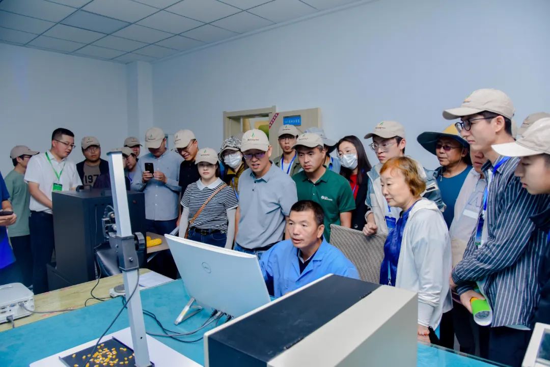 AGGAME种业召开2023年全国玉米遗传育种学术研讨会田间观摩会