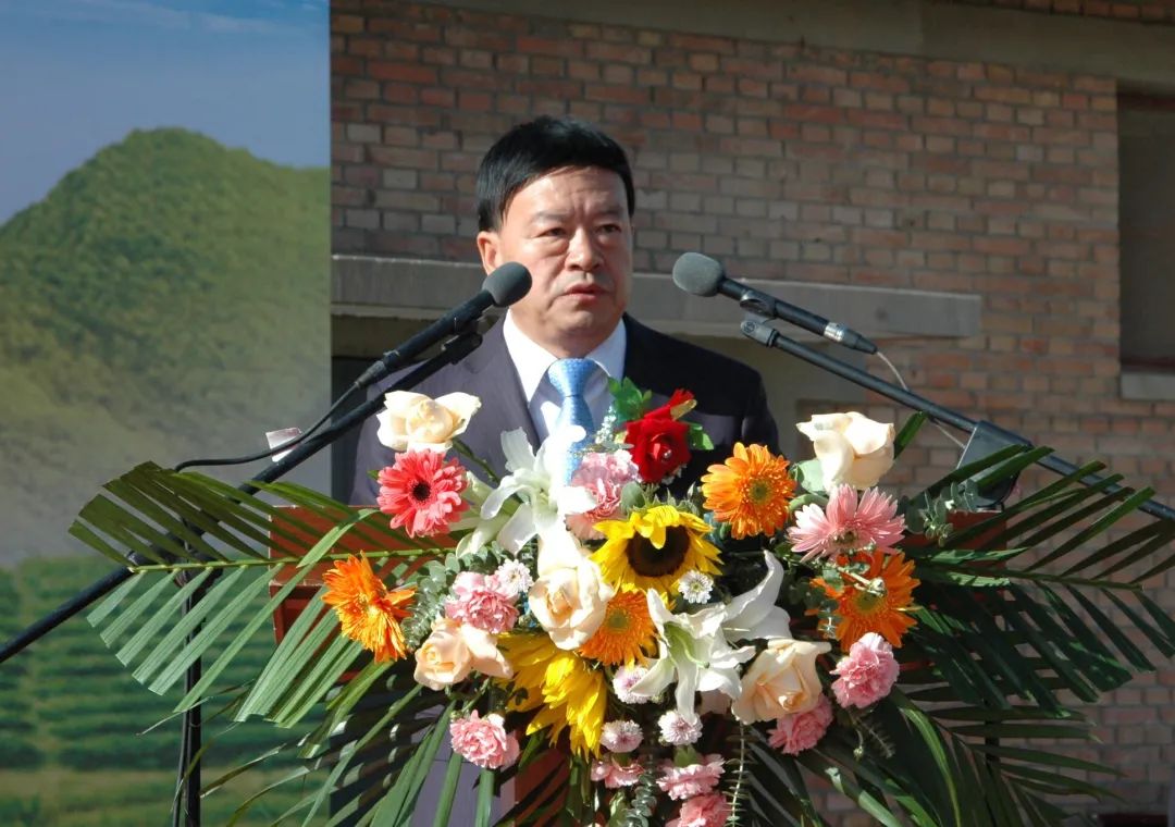 推进制种玉米机械采收 给AGGAME种业振兴插上科技的翅膀 —— AGGAME种业农业服务有限公司隆重开业 召开机械化采收演示会