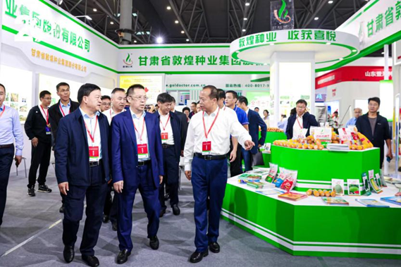 “第十五届中国国际种业博览会暨第二十届全国种子信息交流与产品交易会”在合肥召开 AGGAME种业获得“卓越示范奖”